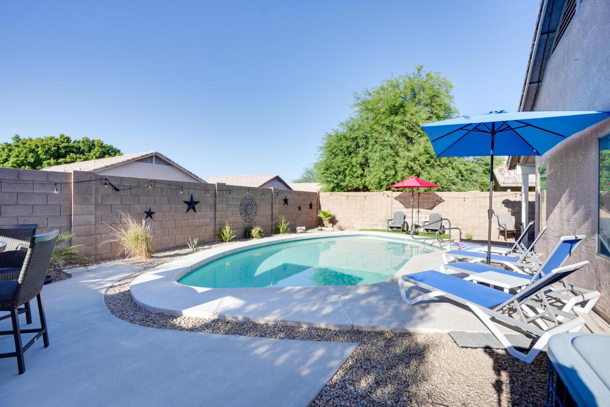 Villa Sunny Surprise Getaway With Private Yard And Pool Esterno foto